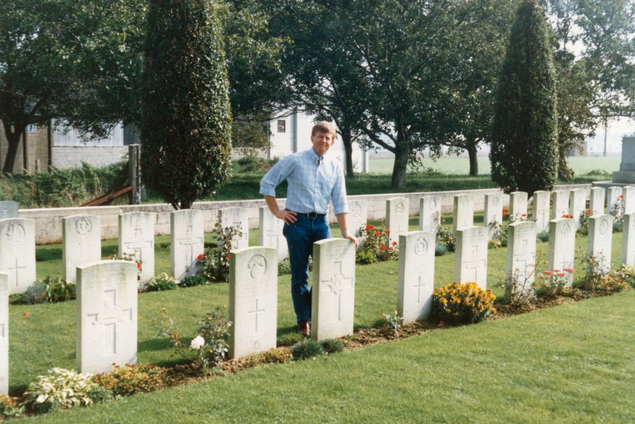 AJD trip to UK Sept 1987- Grandfathers grave